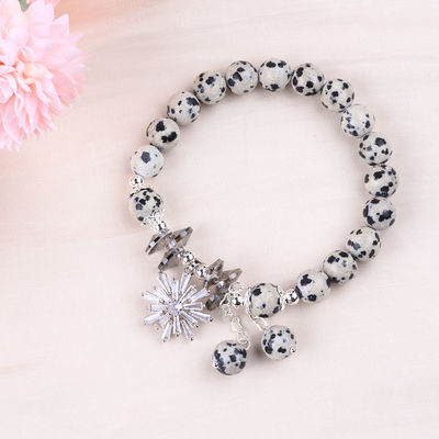 Custom Edelsteen 8mm Ronde Dalamatie Jaspis Met Sneeuwvlokken Charm Perlen Armband Voor Het Geven