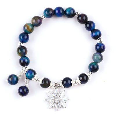 Edelsteen kristal 8mm regenboog tijger oog met sneeuwvlokje charme strek armband voor het geven van cadeaus