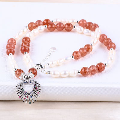 Vrouwen aardbeien kwarts 5 mm wit zoetwater parel ketting