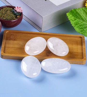 Natuurlijke heldere kwarts Palmsteen Unisex Ovale heldere kwartssteen Voor Reiki Energie Chakra Meditatie Angstbevrijding